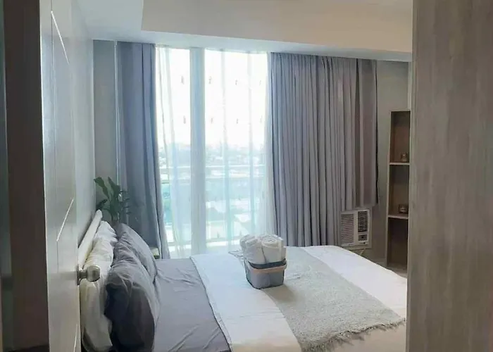 Apartahotel Casa Solana Staycation By M&h Manila